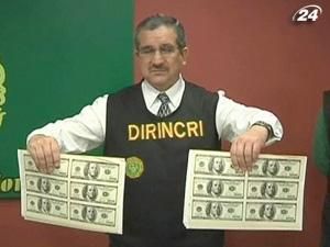 В Лиме полиция изъяла около 2 миллионов фальшивых долларов В Лиме полиция изъяла около 2 миллионов фальшивых долларов