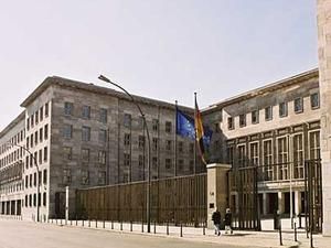 Германия предлагает ЕС запретить "короткие" продажи акций Германия предлагает ЕС запретить "короткие" продажи акций