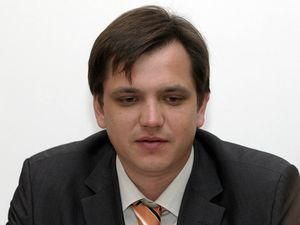 Ющенко благословив свого кума на роботу в Януковича Ющенко благословив свого кума на роботу в Януковича