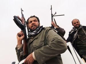 Лівія: Повстанці захопили нове місто поблизу Тріполі