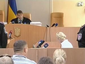  Печерський суд продовжує слухати справу Тимошенко