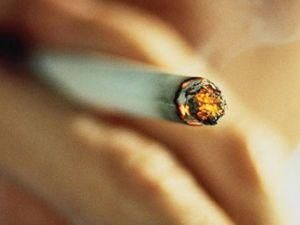 Курильщикам ментоловых сигарет трудно бросить вредную привычку