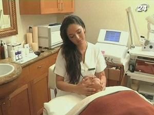 Апарат ULTRA дозволяє швидко омолодити шкіру обличчя Апарат ULTRA дозволяє швидко омолодити шкіру обличчя