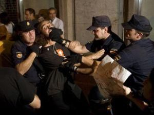 В Мадриде на демонстрациях против Папы Римского пострадали 11 человек