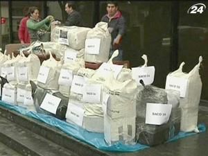 У Перу поліція вилучила майже тонну кокаїну