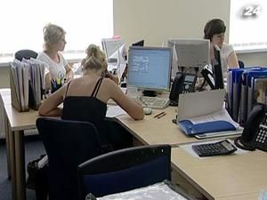 В Украине безработица официально сокращается В Украине безработица официально сокращается