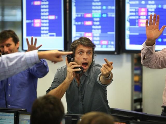 Мировые биржи пережили "черный четверг"