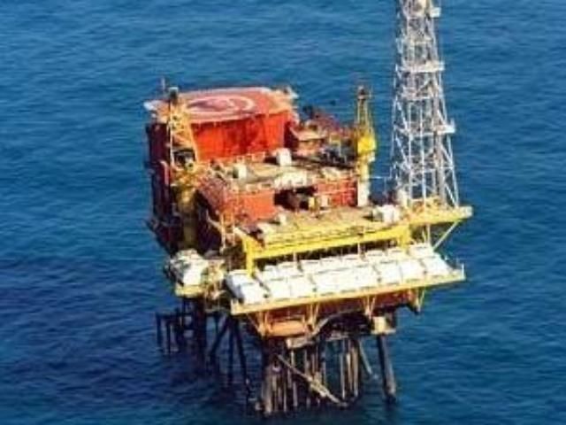 Росія відправила першу нафтову платформу в Арктику Росія відправила першу нафтову платформу в Арктику