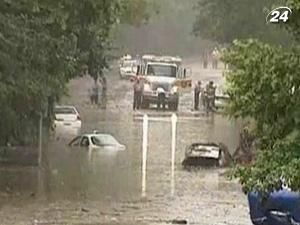 Щонайменше 3 людини загинули під час повеней у США Щонайменше 3 людини загинули під час повеней у США