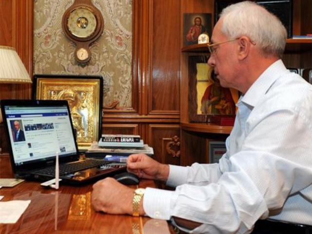 Азаров пообещал увеличить добычу нефти 