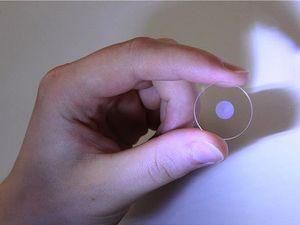 Британцы изобрели компьютерную память на стекле Британцы изобрели компьютерную память на стекле