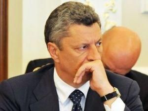 Янукович звільнив двох заступників Бойка