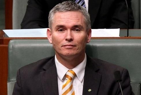 Австралийского депутата обвиняют в растрате профсоюзных денег на проституток