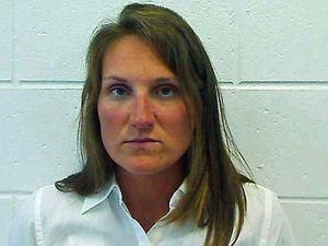 Учителька судиться з Facebook за заборону спілкування з учнями Учителька судиться з Facebook за заборону спілкування з учнями