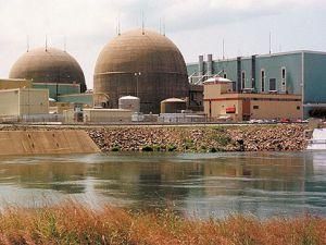 В США в результате землетрясения остановились два ядерных реактора В США в результате землетрясения остановились два ядерных реактора