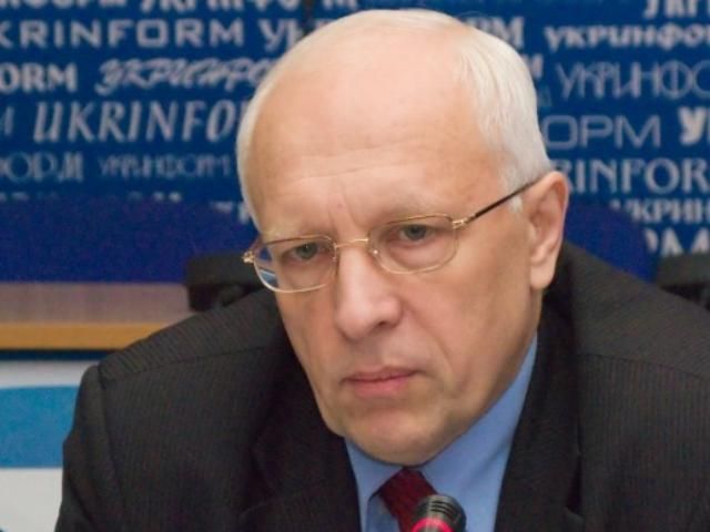 Експерт: Нацбанк готує девальвацію гривні Експерт: Нацбанк готує девальвацію гривні