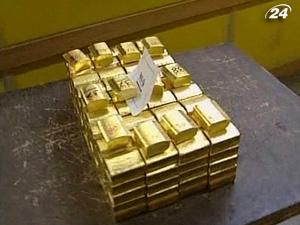 Цена на золото превысила $1900 за унцию Цена на золото превысила $1900 за унцию