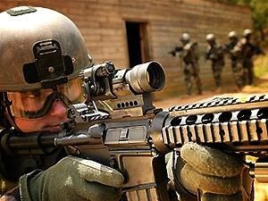 ЗМІ: Група британського спецназу отримала наказ підключитись до пошуків Муамара Каддафі ЗМІ: Група британського спецназу отримала наказ підключитись до пошуків Муамара Каддафі