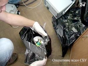 СБУ обшукала квартиру одного з "васильківських терористів" СБУ обшукала квартиру одного з "васильківських терористів"