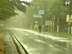 С окраин Нью-Йорка эвакуируют жителей С окраин Нью-Йорка эвакуируют жителей