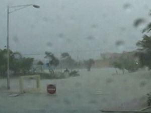 Влада Нью-Йорку хоче зупинити метро через ураган Влада Нью-Йорку хоче зупинити метро через ураган