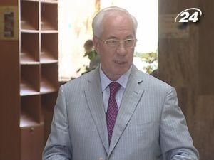 Азаров: Транш увеличит внешний долг Украины Азаров: Транш увеличит внешний долг Украины