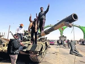 Лівійські повстанці готуються до штурму рідного міста Каддафі
