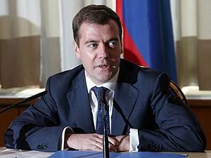 Медведев поздравил Богдана Ступку