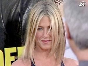 Дженнифер Энистон и Джастин Теру ищут дом для создания семьи Дженнифер Энистон и Джастин Теру ищут дом для создания семьи