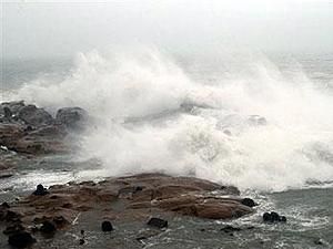 Ураган "Айрін" послабшав до рівня тропічного шторму Ураган "Айрін" послабшав до рівня тропічного шторму