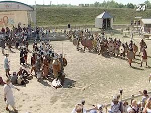 Історію Київської Русі відтворюють у театралізованих змаганнях Історію Київської Русі відтворюють у театралізованих змаганнях