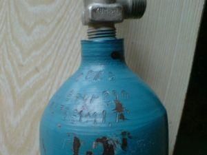 Донецк: На производстве взорвался кислородный баллон, двое погибли Донецк: На производстве взорвался кислородный баллон, двое погибли