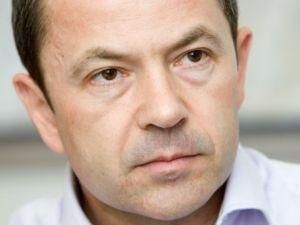 Тигипко еще не решил окончательно или объединяться с "регионалами" Тигипко еще не решил окончательно или объединяться с "регионалами"