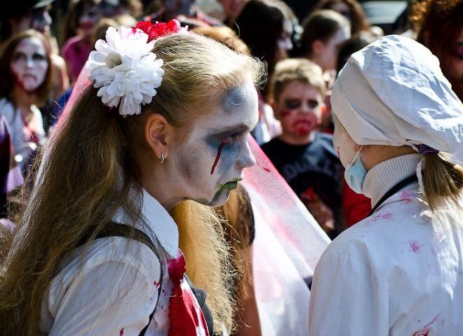 Центр одного из российских городов оккупировали зомби