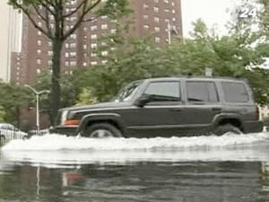 Нью-Йорк приходить до тями після урагану "Айрін" Нью-Йорк приходить до тями після урагану "Айрін"