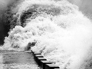 Кількість жертв урагану "Айрін" зросла до 32 людей Кількість жертв урагану "Айрін" зросла до 32 людей