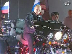 Путин принял участие в слете байкеров в Новороссийске