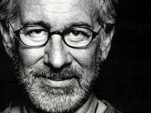 Стивен Кинг и Стивен Спилберг работают над новым сериалом Стивен Кинг и Стивен Спилберг работают над новым сериалом