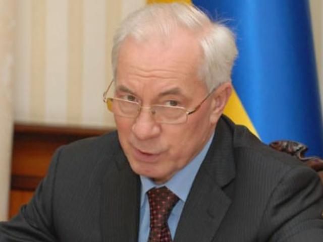 Азаров вимагає змінити закон про держзакупівлі