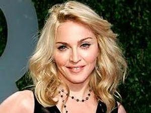 Мадонна будет вручать награду на Венецианском фестивале