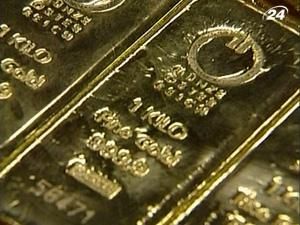 Ціни на золото знову знижуються