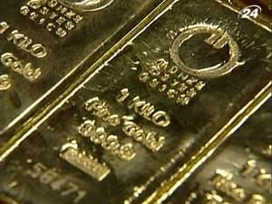 Ціни на золото знову знижуються Ціни на золото знову знижуються