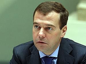 Медведев удивлен позицией Украины по цене на газ 