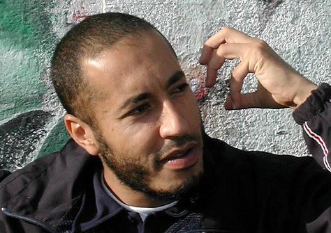 Сын Каддафи не сдастся ливийским повстанцам Сын Каддафи не сдастся ливийским повстанцам