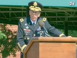 Майбутній глава ЦРУ Девід Петреус пішов з військової служби Майбутній глава ЦРУ Девід Петреус пішов з військової служби