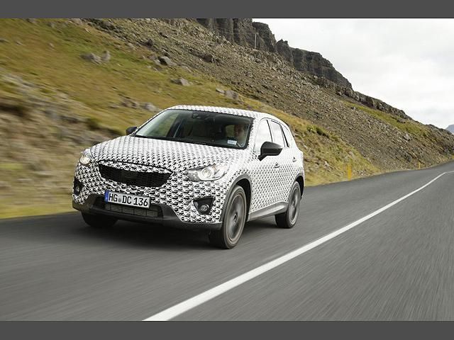 Mazda розсекретила новий компактний кросовер CX-5 Mazda розсекретила новий компактний кросовер CX-5
