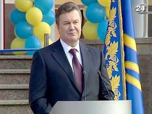 Київську інженерну гімназію відвідав Президент України Київську інженерну гімназію відвідав Президент України