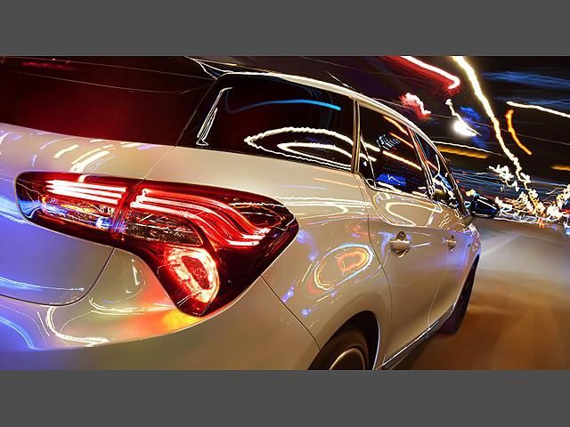 Citroen официально представил прототип флагманского автомобиля DS5 Citroen официально представил прототип флагманского автомобиля DS5