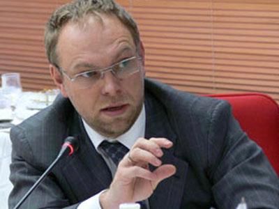 Власенко: Азаров соврал студентам о Тимошенко Власенко: Азаров соврал студентам о Тимошенко