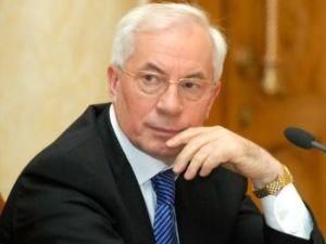 Азаров по поручению Януковича должен решить судьбу "Нефтегаза"